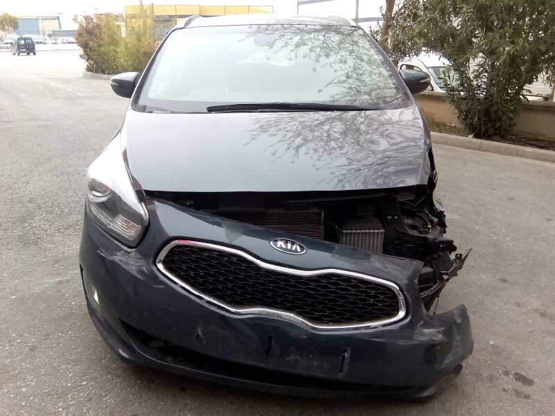 kia carens ( ) del año 2016