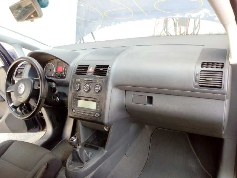 volkswagen touran (1t1) del año 2004