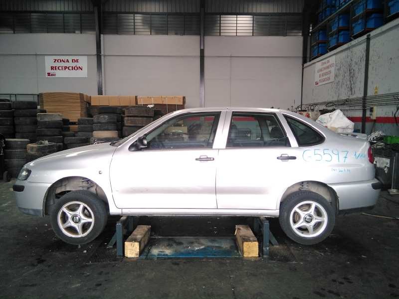 seat cordoba berlina (6k2) del año 2001