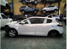 RENAULT MEGANE III BERLINA 5 P