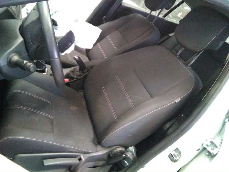 renault megane iii berlina 5 p del año 2015