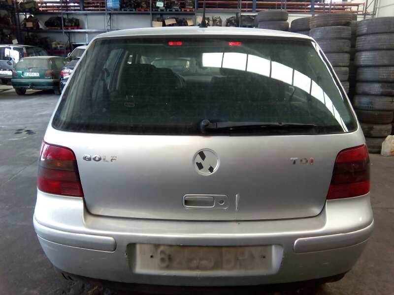 volkswagen golf iv berlina (1j1) del año 2001