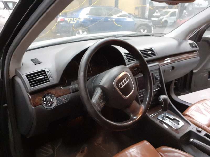 audi a4 berlina (8e) del año 2004