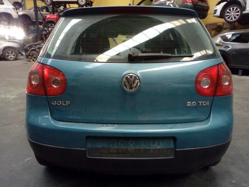 volkswagen golf v berlina (1k1) del año 2006