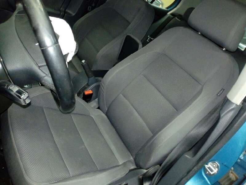 volkswagen golf v berlina (1k1) del año 2006