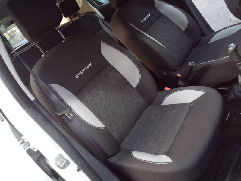 dacia sandero del año 2012