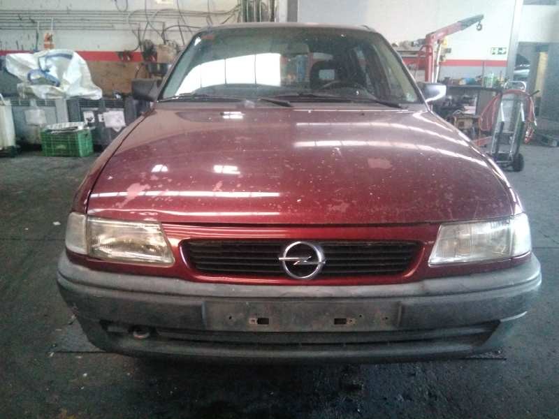opel astra f berlina del año 1995