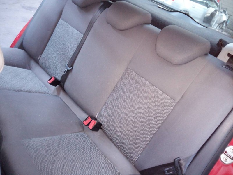 seat ibiza (6j5) del año 2010