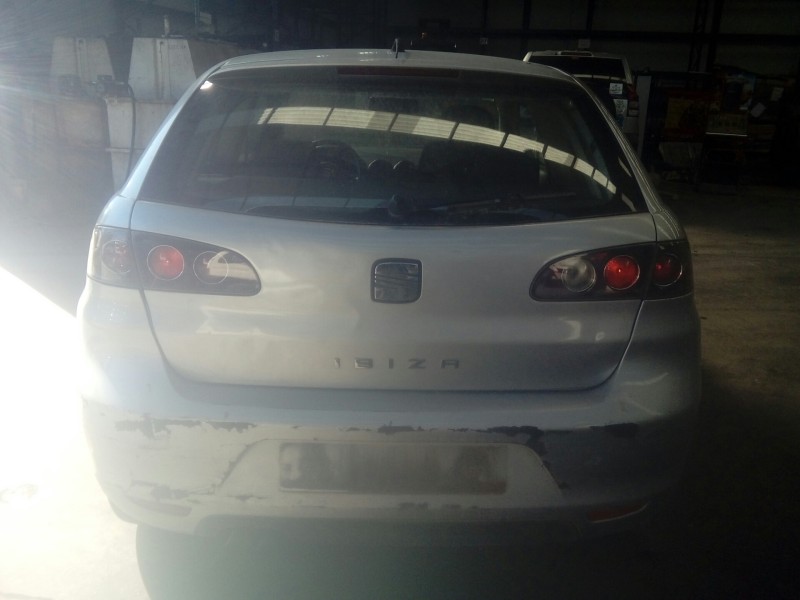 seat ibiza (6l1) del año 2004