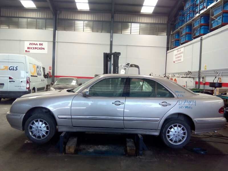 mercedes-benz clase e (w210) berlina diesel del año 2000