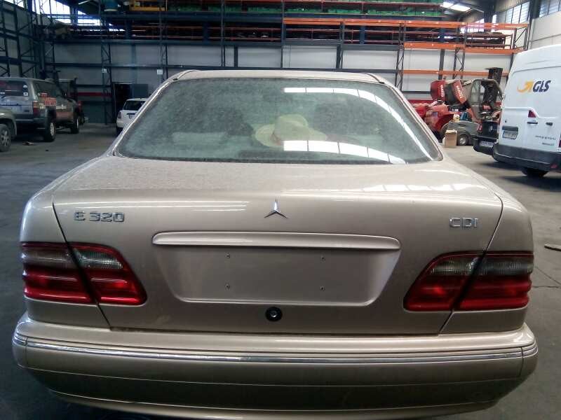 mercedes-benz clase e (w210) berlina diesel del año 2000