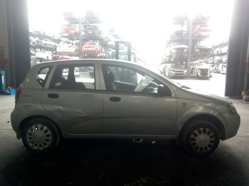 daewoo kalos del año 2004