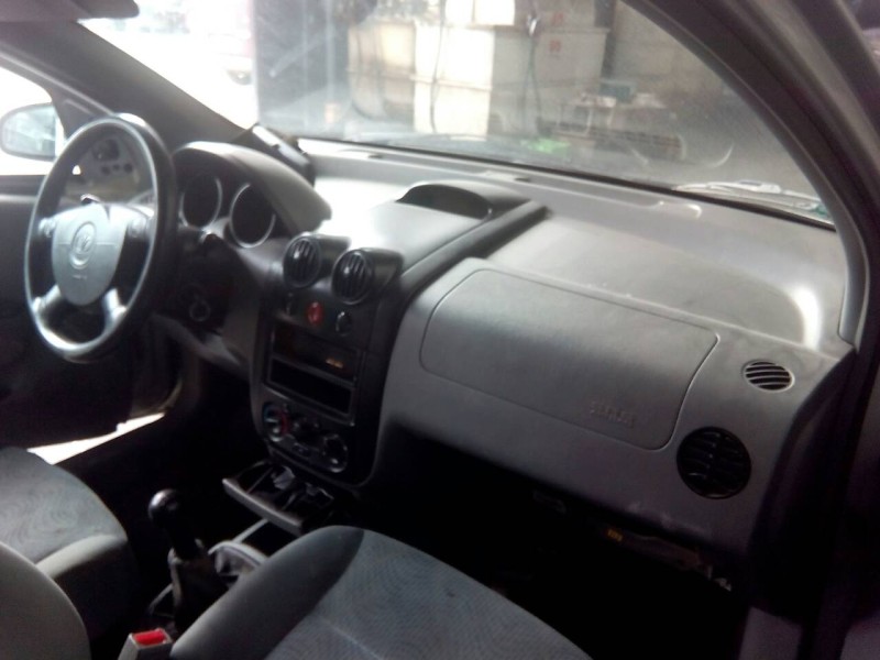 daewoo kalos del año 2004