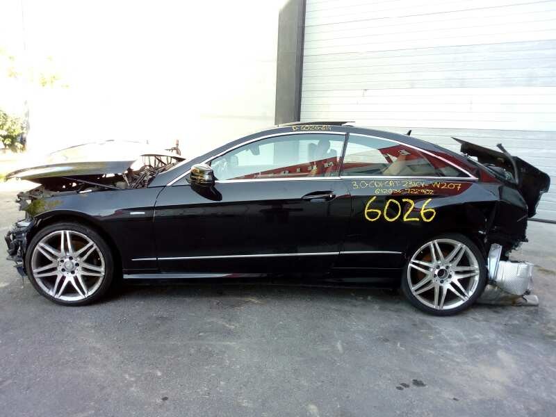 mercedes-benz clase clk (w207) coupe del año 2011