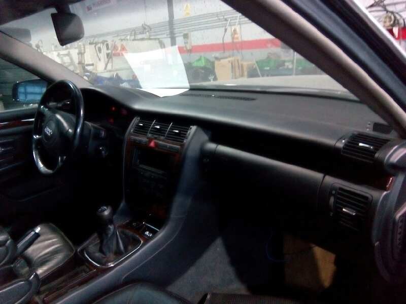 audi a8 (d2) del año 1999