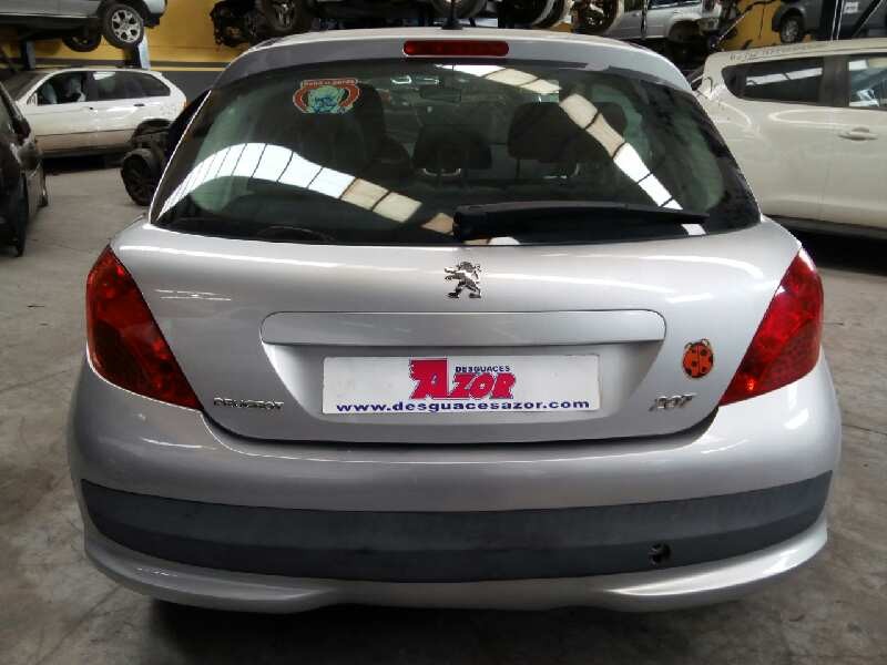 peugeot 207 del año 2006