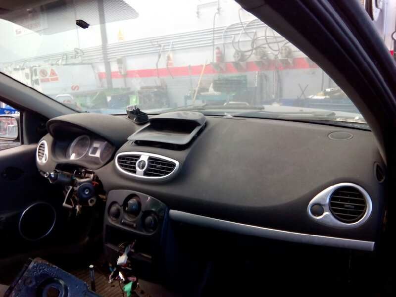 renault clio iii del año 2007