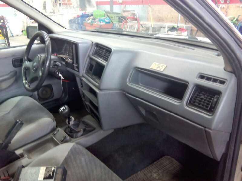 ford sierra berlina del año 1990