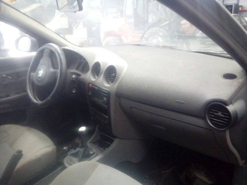 seat cordoba berlina (6l2) del año 2004