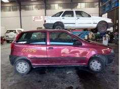FIAT PUNTO BERLINA (176)