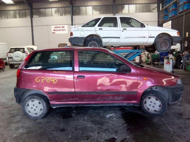 fiat punto berlina (176) del año 1998