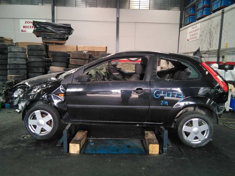 ford fiesta (cbk) del año 2003