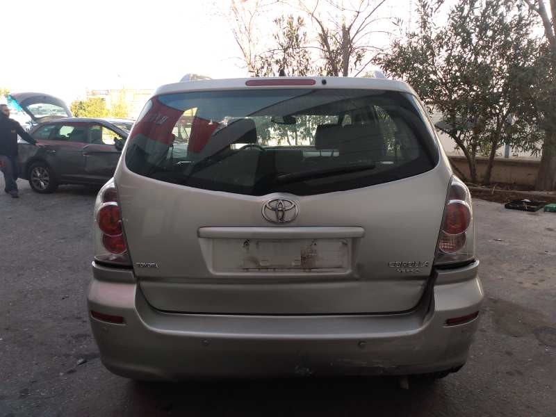 toyota corolla verso (r1) del año 2005