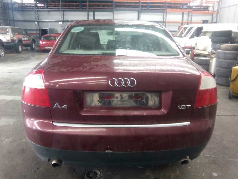 audi a4 berlina (8e) del año 2001