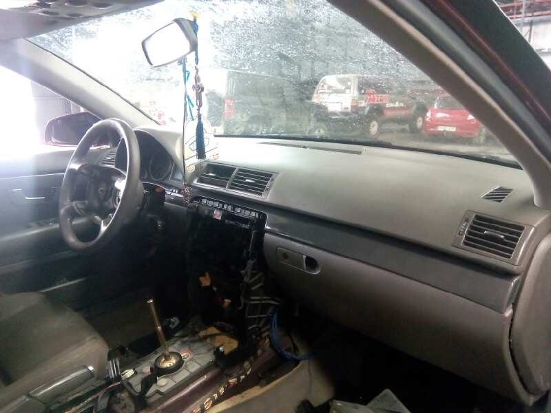 audi a4 berlina (8e) del año 2001