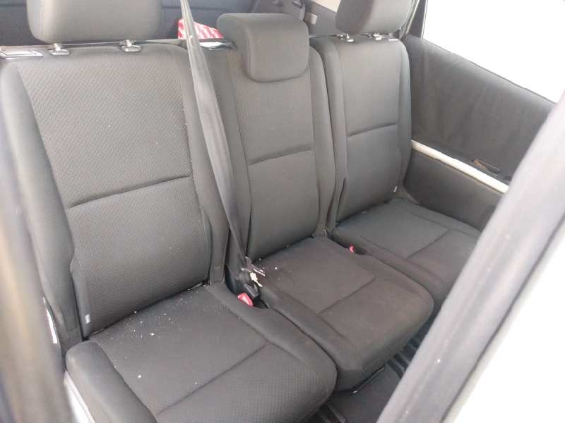toyota corolla verso (r1) del año 2005