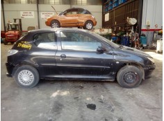 PEUGEOT 206 BERLINA