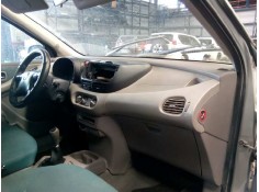 nissan almera tino (v10m) del año 2001 2