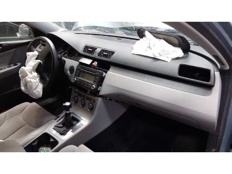 volkswagen passat variant (3c5) del año 2005
