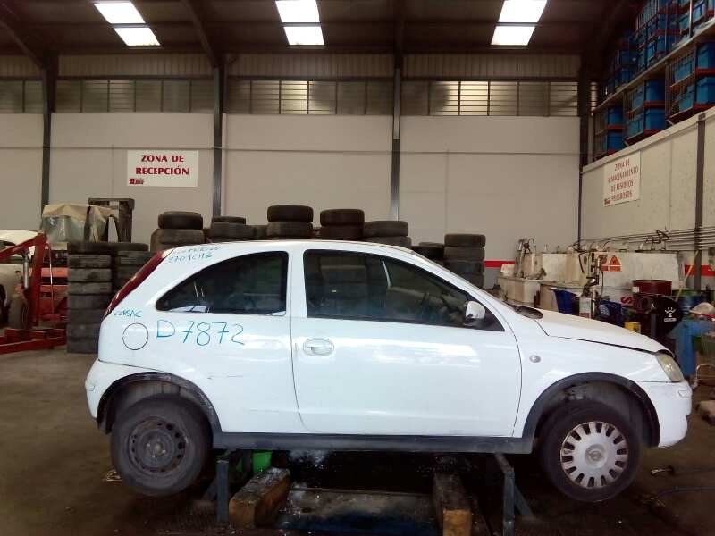 opel corsa c del año 2003