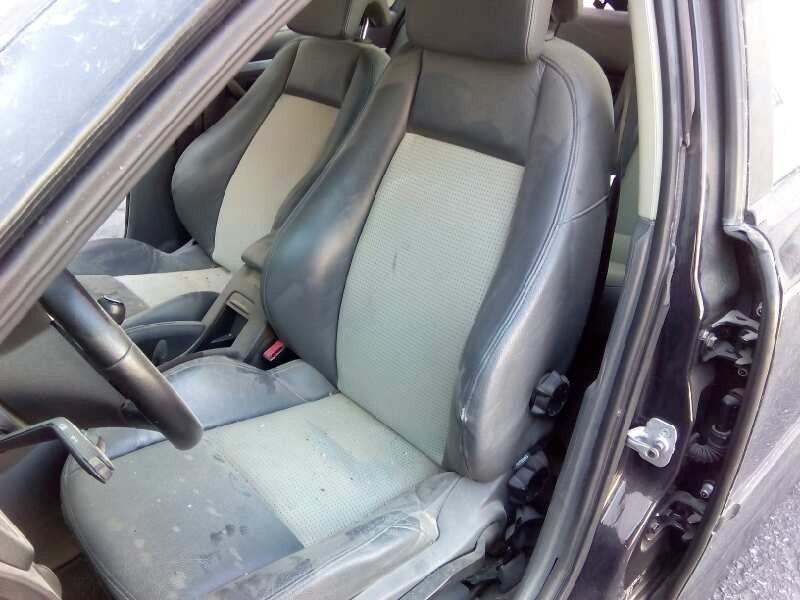 saab 9-3 berlina del año 2005