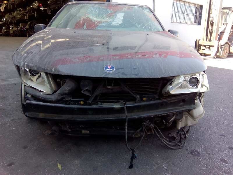 saab 9-3 berlina del año 2005