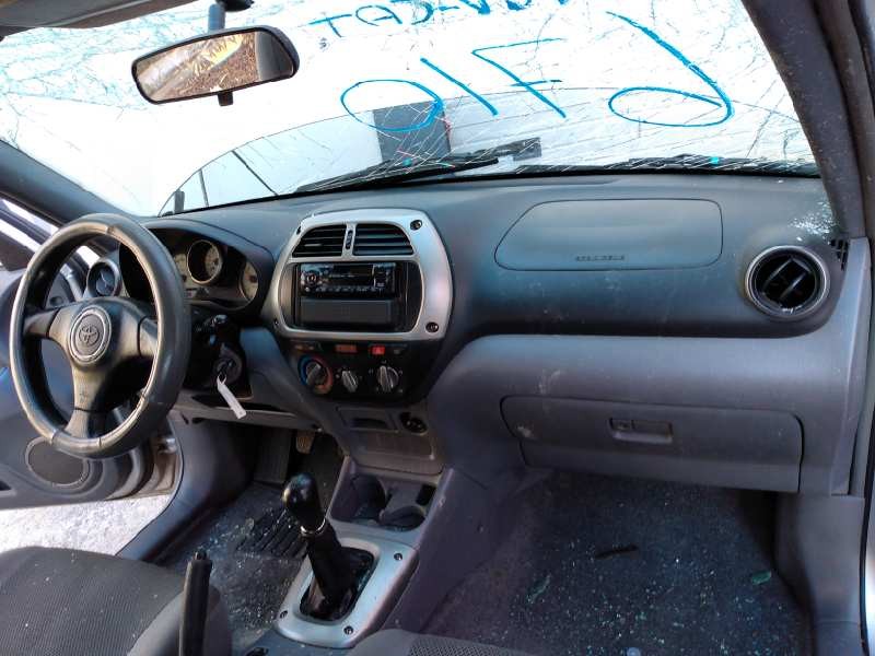 toyota rav 4 (a2) del año 2001