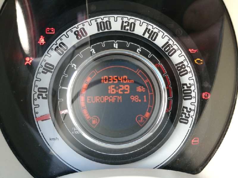 fiat nuova 500 (150) del año 2012