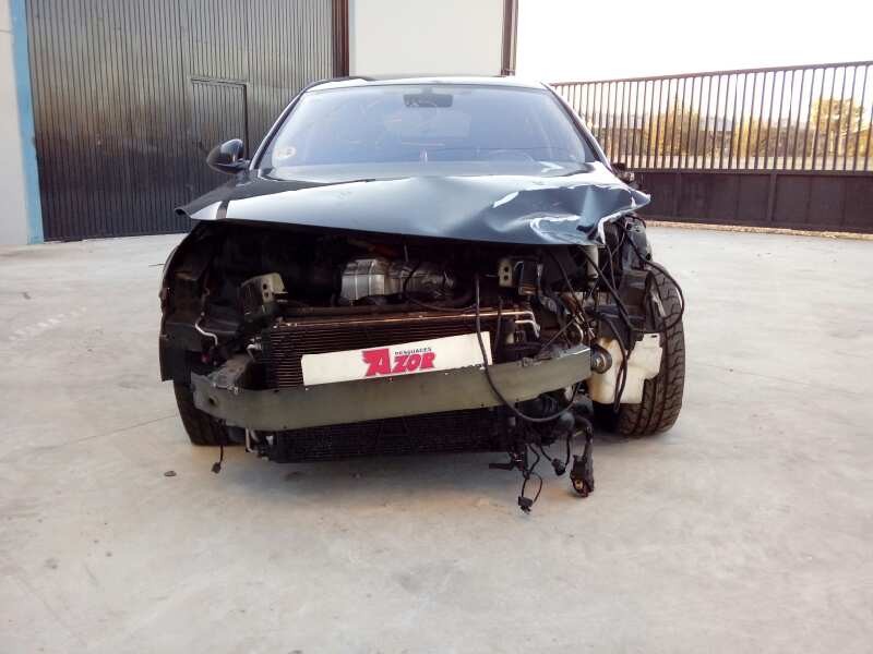 opel insignia berlina del año 2011