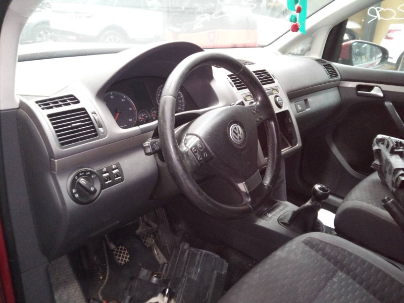 volkswagen touran (1t2) del año 2010