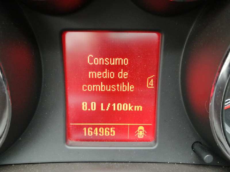 opel insignia berlina del año 2010