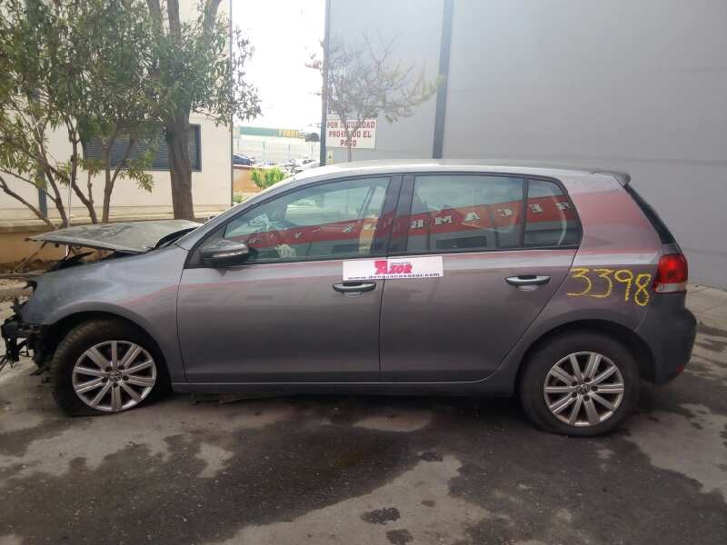 volkswagen golf vi (5k1) del año 2009