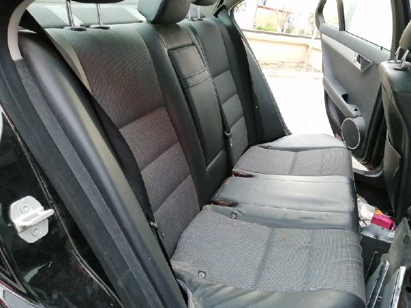 mercedes-benz clase c (w204) berlina del año 2008
