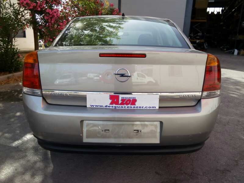 opel vectra c berlina del año 2002