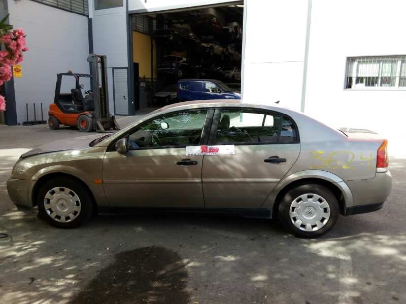 opel vectra c berlina del año 2002