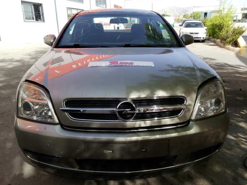 opel vectra c berlina del año 2002