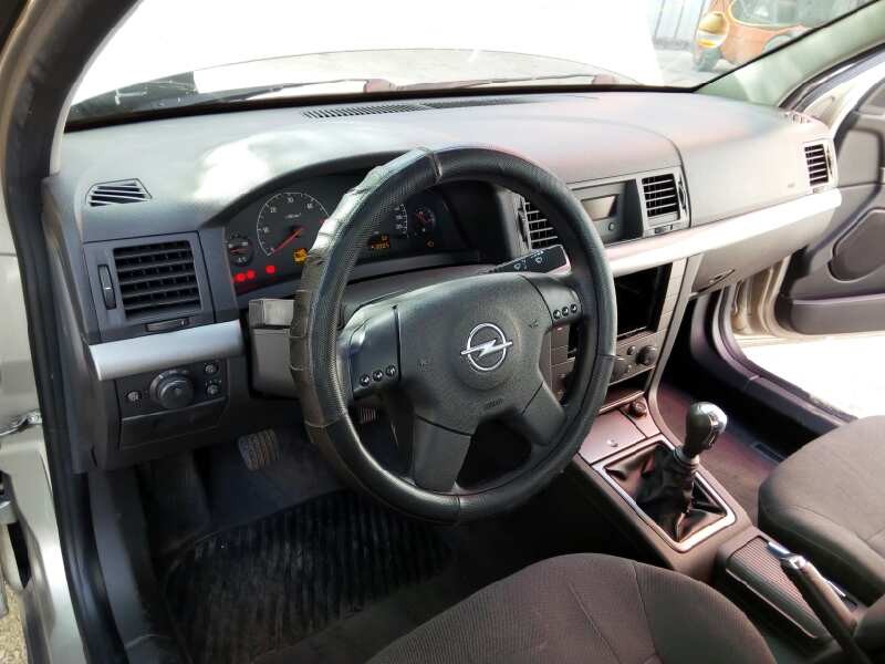 opel vectra c berlina del año 2002
