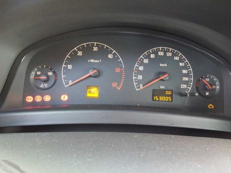 opel vectra c berlina del año 2002