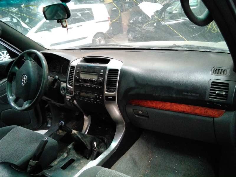 toyota land cruiser (j12) del año 2006