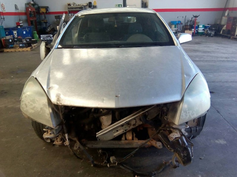 opel astra gtc del año 2004